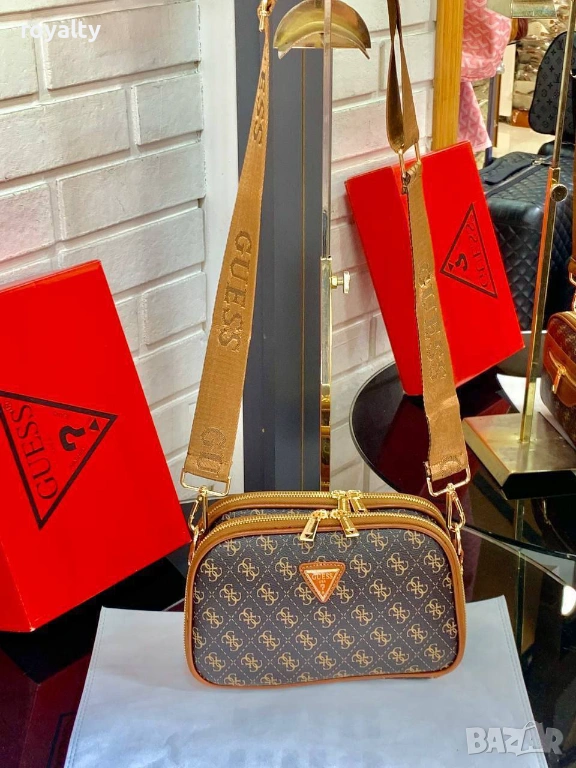 Guess Дамска Чанта , снимка 1