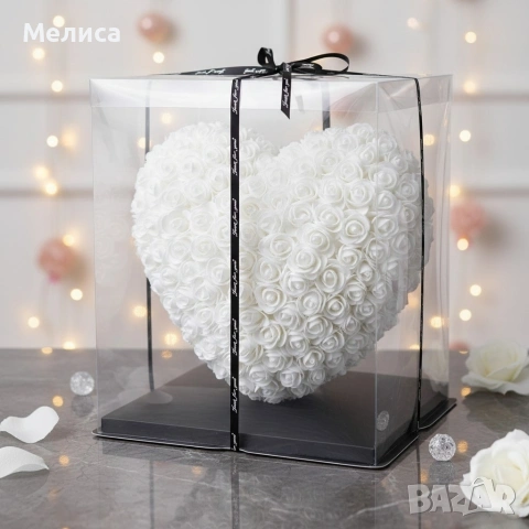 Декоративно сърце от изкуствени рози в подаръчна кутия, снимка 2 - Подаръци за жени - 53194543