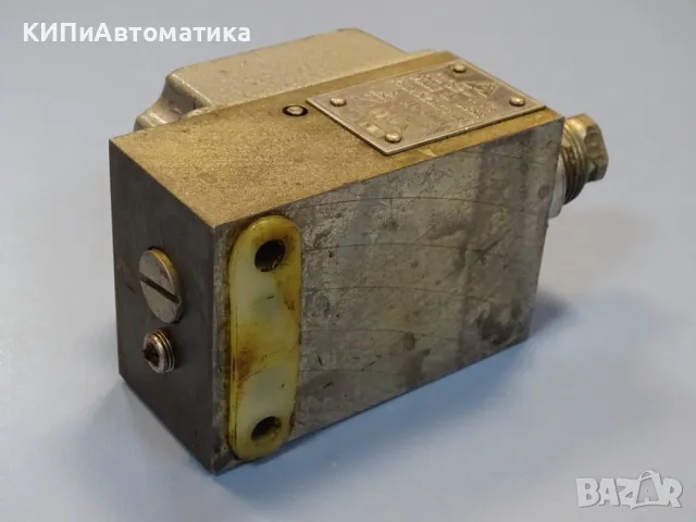 реле за налягяне ГПГ62-11Т4 pressure switch USSR 320Bar, снимка 3 - Резервни части за машини - 49193103
