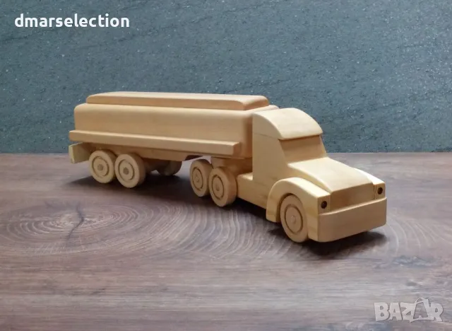 Декоративно дървено камионче с ремарке цистерна DMAR 63M, снимка 5 - Колекции - 49507552
