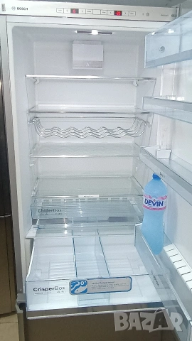 Хладилник с фризер Bosch , снимка 10 - Хладилници - 54195854
