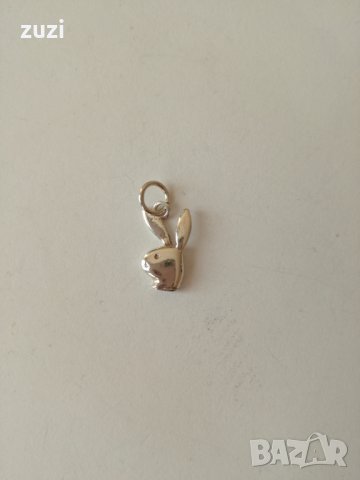 Сребърен медальон - Зайчето на„ ПЛЕЙБОЙ” - 925 сребро, снимка 2 - Колиета, медальони, синджири - 30905601