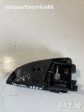 Вътрешна дръжка за предна лява врата за KIA Ceed 1.6 CRDi, снимка 2 - Части - 53241928