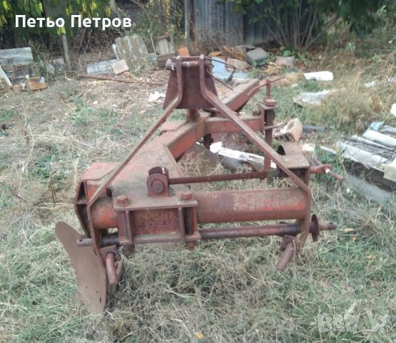 Плуг за трактор 4х25, снимка 2 - Селскостопанска техника - 38368974