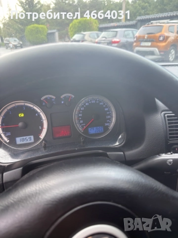 VW GOLF  1.9 TDI  131 ps, снимка 13 - Автомобили и джипове - 56047631