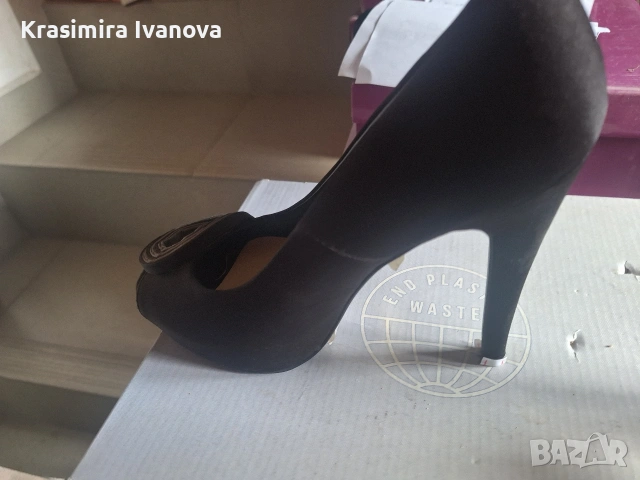 нови обувки от сатен, снимка 5 - Дамски обувки на ток - 54160361