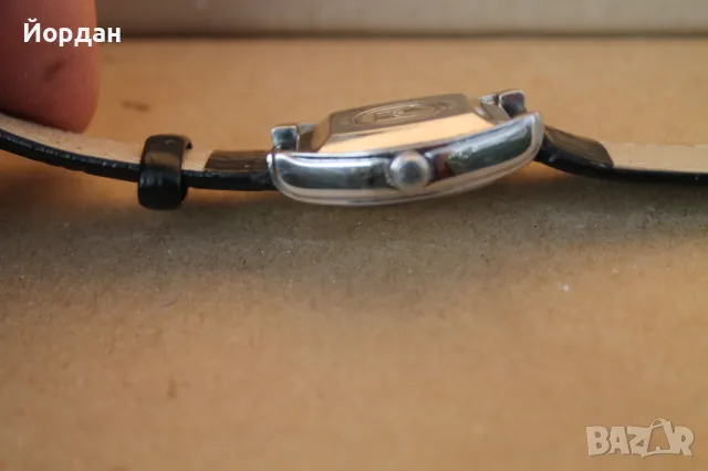 Швейцарски дамски часовник ''Oris'' автоматик, снимка 4 - Дамски - 47777694