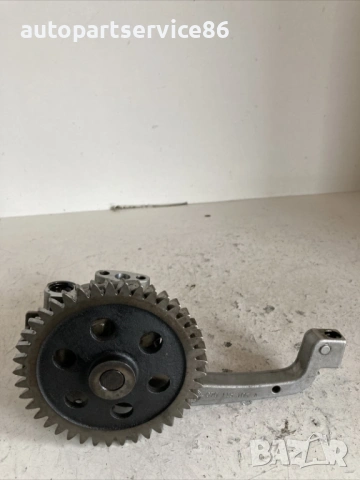 Маслена помпа за Volkswagen Touareg 2.5 TDI (2005) 070115105A