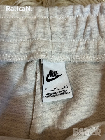 Nike tech fleece shorts (къси панталони), снимка 3 - Спортни дрехи, екипи - 51527474