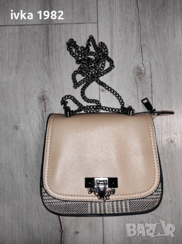 Дамска чантичка 