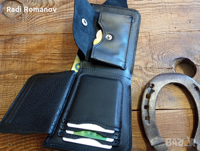Ръчно изработен мъжки кожен портфейл с тематична бродерия , снимка 6 - Портфейли, портмонета - 54009715