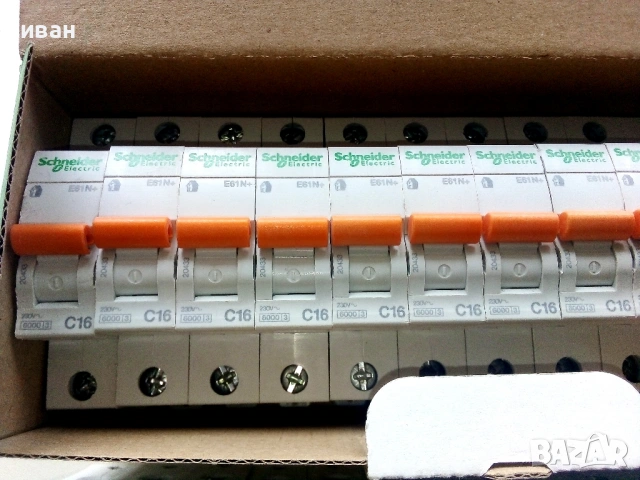 Автоматични монофазни предпазители Schneider Elecctric 30бр.нови., снимка 2 - Други машини и части - 53946356