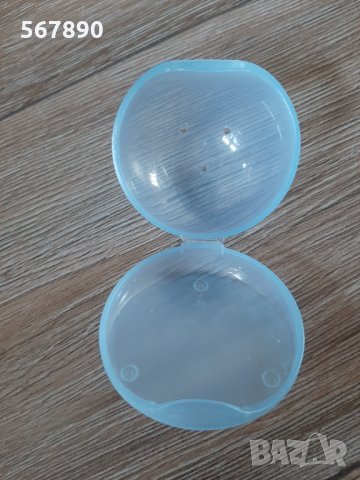 Кутия за биберон Nuk, снимка 1