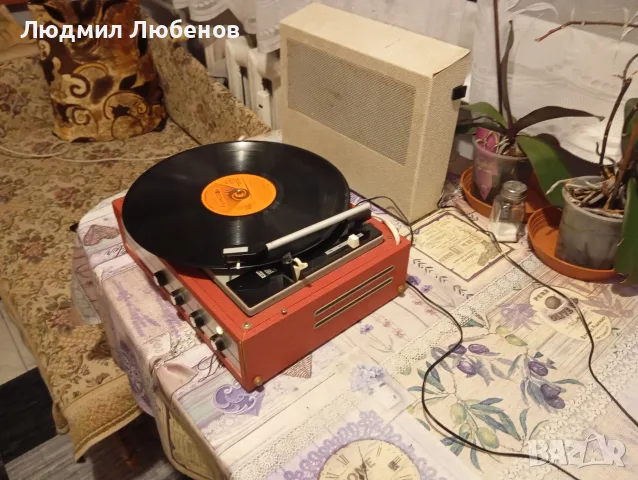 Ретро лампов грамофон Dual P410V от 1966г., снимка 2 - Грамофони - 55931224