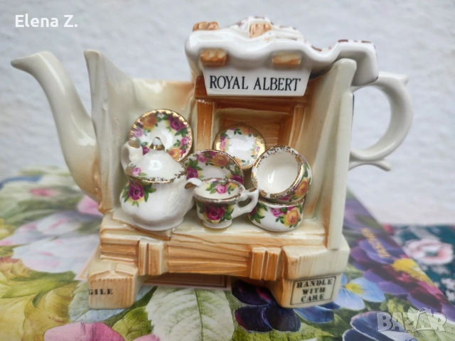 Royal Albert Old Country Roses - рядък колекционерски чайник Cardew, снимка 14 - Декорация за дома - 54107092