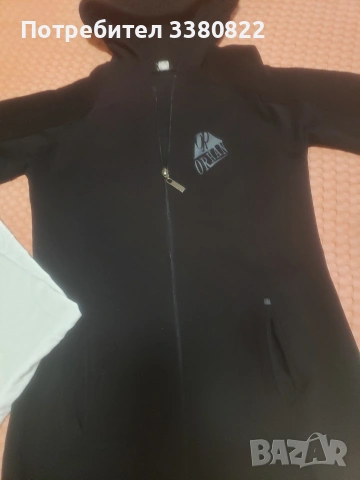 Дамски спортен лот размер м , снимка 4 - Спортни екипи - 54044331