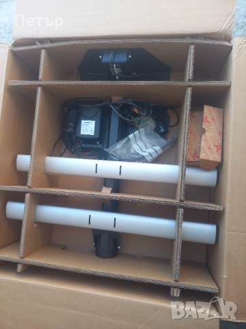 Електрическа стойка за телевизор Schneider Hafeli, снимка 6 - Стойки, 3D очила, аксесоари - 51551376