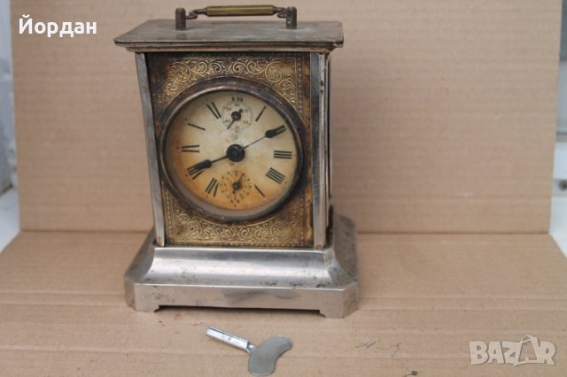 Стар работещ часовник ''Junghans'' с латерна