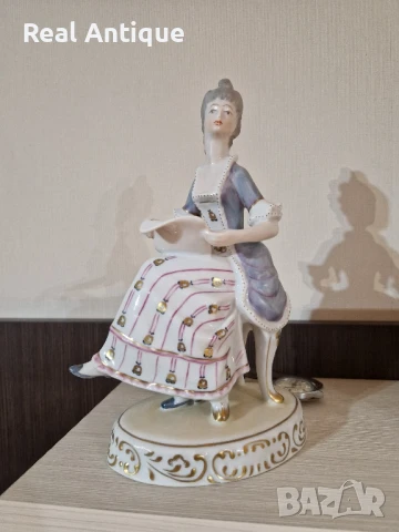 Прекрасна антикварна колекционерска унгарска фигура статуетка Hollohaza 