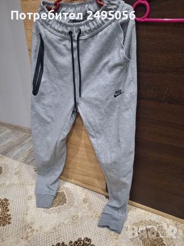Nike Tech Fleece , снимка 4 - Спортни дрехи, екипи - 56412445