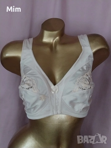 95 D Сутиен цвят телесен без банели 