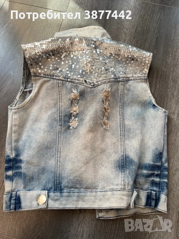 Дънков Дамски елек с пайети хс -20 лв, снимка 2 - Елеци - 52329764