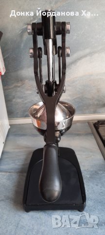 Продавам професионална сокоизтисквачка, снимка 3 - Прибори за хранене, готвене и сервиране - 38667282