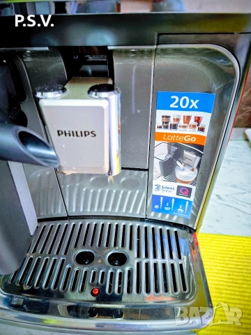 philips seria 5500 кафе автомат, снимка 3 - Кафемашини - 52719509