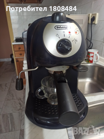 Кафемашина Делонги с ръкохватка с крема диск, работи отлично , снимка 5 - Кафемашини - 44717199