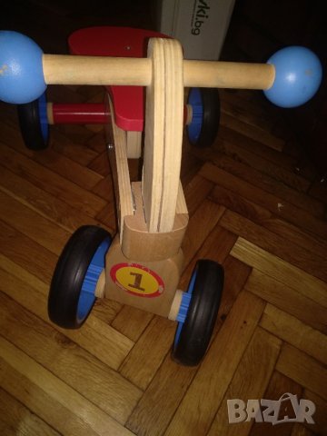 Дървено колело за бутане с крачета,за 1+год.