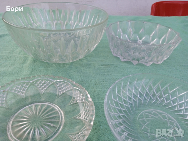 Стари кристални купи, снимка 7 - Чинии - 36409895