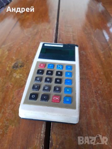 Стар калкулатор Електроника Б3-14М, снимка 1 - Други ценни предмети - 44635256