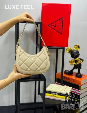 GUESS ✨Дамски Чанти , снимка 9 - Чанти - 54335986