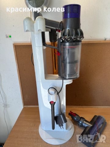 акумулаторна прахосмукачка "DYSON V10", снимка 8 - Прахосмукачки - 52915367