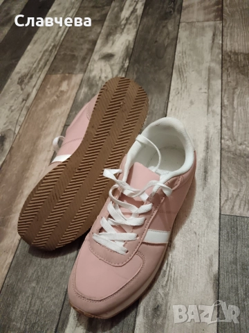 Дамски маратонки , снимка 4 - Маратонки - 52575117