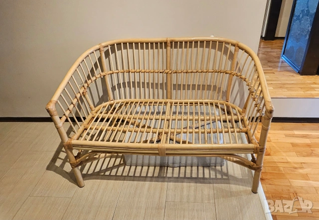 Двуместен бамбуков диван от Jysk, снимка 3 - Дивани и мека мебел - 53173967