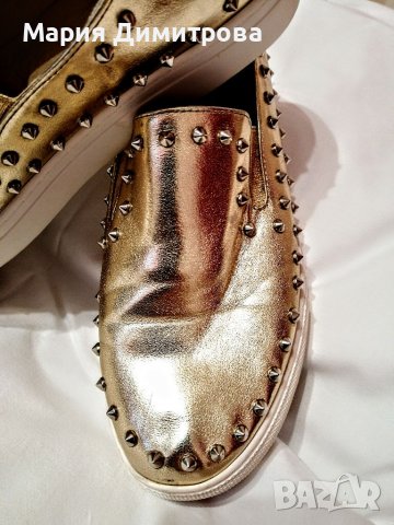 Уникални златисти обувки, снимка 2 - Дамски ежедневни обувки - 37288261