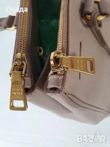 автентична чанта Prada, снимка 9 - Чанти - 56007497