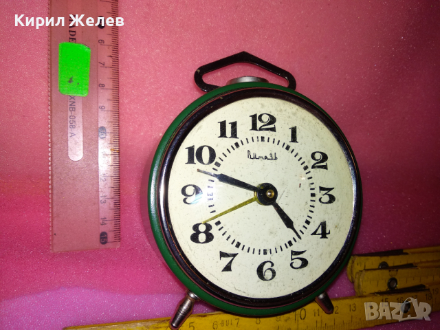 ВИТЯЗЬ Стар РЯДЪК МОДЕЛ КОЛЕКЦИОНЕРСКИ РУСКИ БУДИЛНИК МЕХАНИЧЕН НАСТОЛЕН ЧАСОВНИК ВИТЯЗ СССР 4525