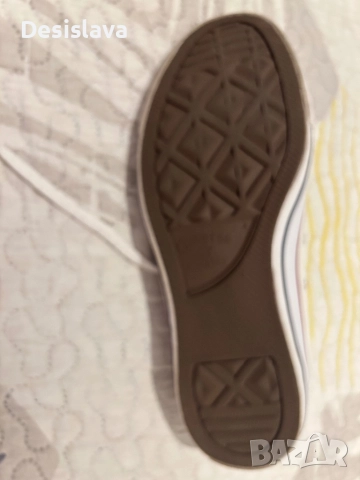 Кецове Converse , снимка 4 - Кецове - 51538606