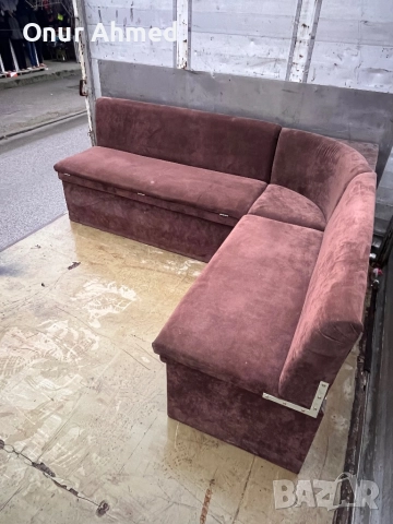 Ъглов диван, снимка 3 - Дивани и мека мебел - 52858312