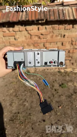 JVC радио за кола, снимка 3 - Аксесоари и консумативи - 56404590