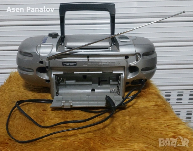 Касетофон PHILIPS AZ1207, снимка 2 - Радиокасетофони, транзистори - 48038119