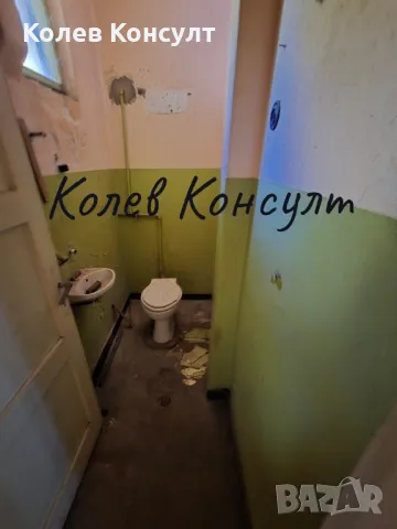 Продавам двуетажна къща в гр.Димитровград , снимка 10 - Къщи - 47904857