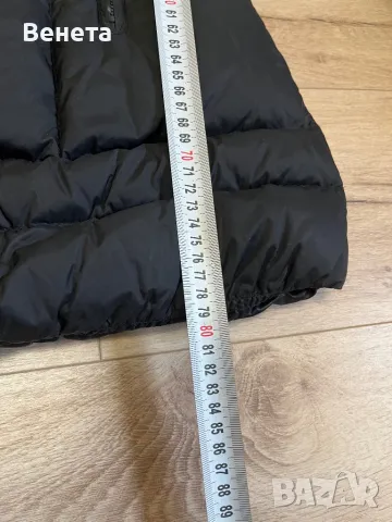 Дамско зимно яке Guess.Размер XS, снимка 4 - Якета - 49534655