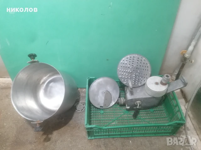 Професионална трифазна зеленчукорезачка , снимка 6 - Обзавеждане на кухня - 51099516