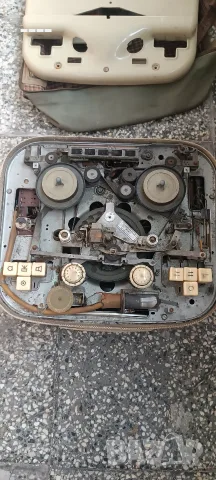 Ретро немски лампов магнетофон Tonbandgerät KB 100 ||, снимка 12 - Радиокасетофони, транзистори - 55872725
