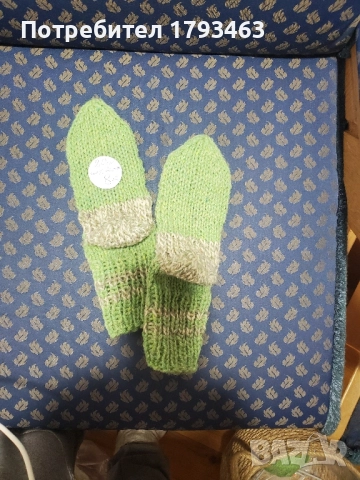 Ръчно плетени детски чорапи от100%вълна , ходило 22 см . за Хелуин