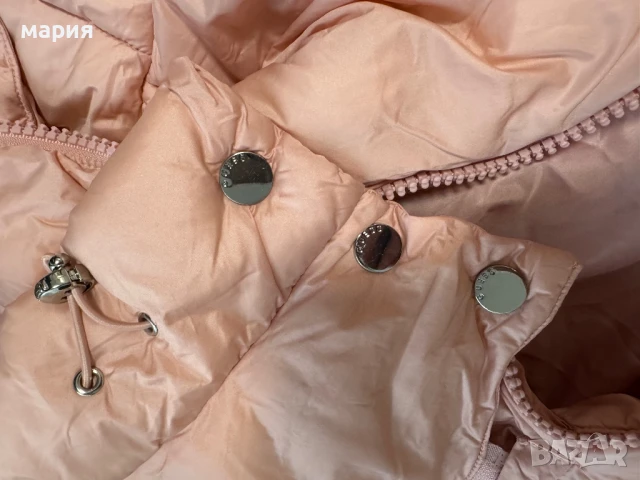 Зимно пухено яке Guess M размер, снимка 6 - Якета - 51112378