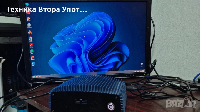 Мини компютър Intel Nuc i3-7100, снимка 4 - За дома - 49276064